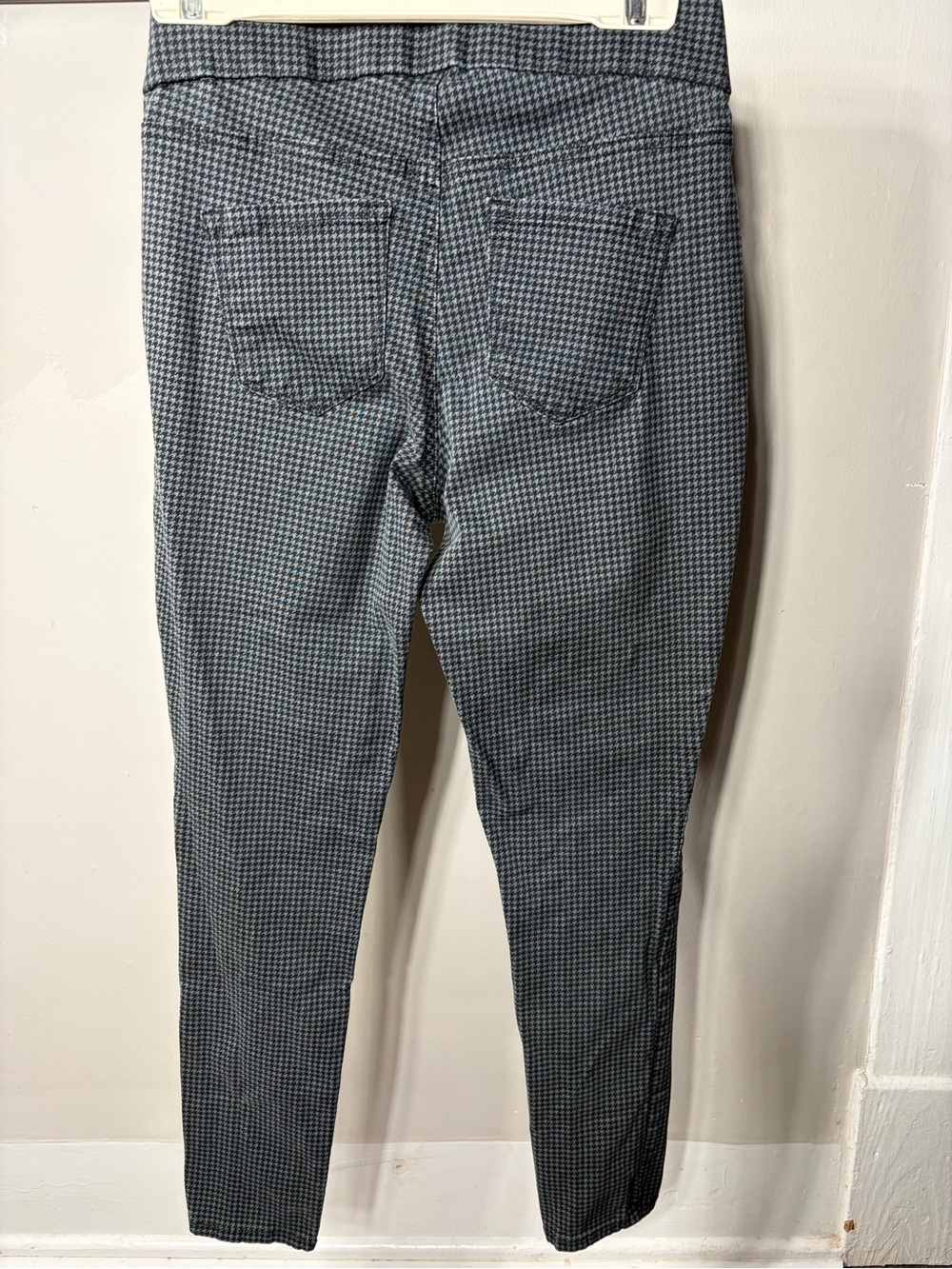 Nine West Black & Gray Houndstooth Slim Pull-On Trousers Skinny Career Pants - Picture 5 of 5